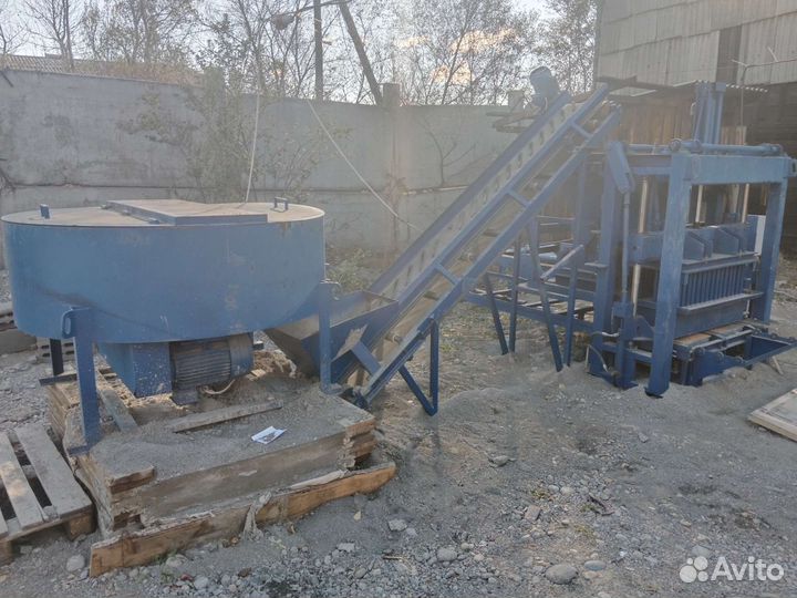 Вибропресс для производства блоков и брусчатки