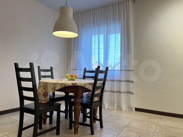 Дом 180 м² на участке 15 сот.