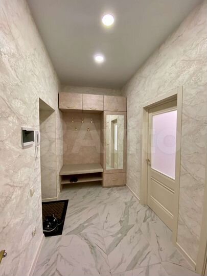 1-к. квартира, 42 м², 2/3 эт.