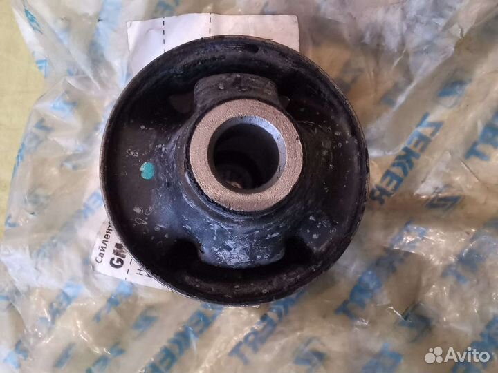 Салентблоки рычага Hundai Sonata KIA Ceed Optima