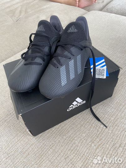 Продам детские новые бутсы для футбола