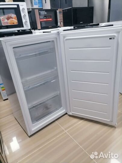 Шкаф морозильный новый в пленках отличный