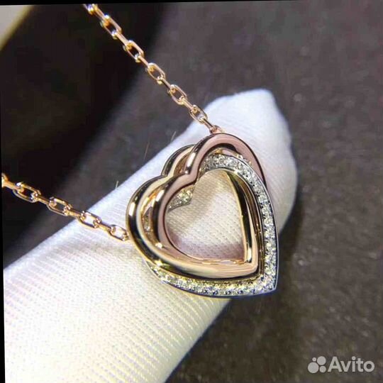 Колье Cartier Trinity из золота 0,08ct