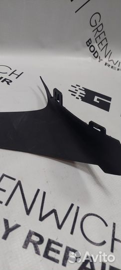 Накладка переднего бампера левая Mercedes-Benz