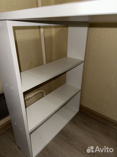 Письменный стол