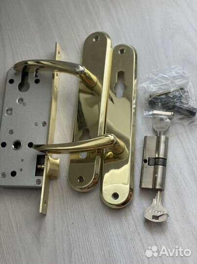 Замки дверные врезные