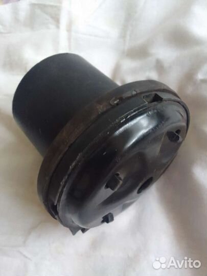 Чашка опорная с отбойником пружины передней стойки