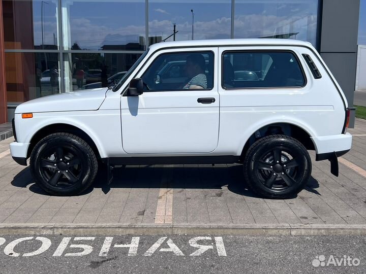 LADA 4x4 (Нива) 1.7 МТ, 2023, 14 км