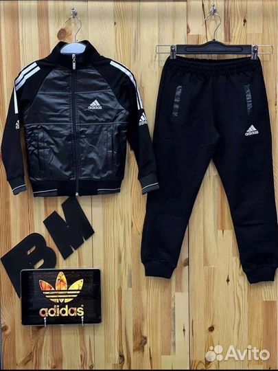 Спортивный костюм adidas