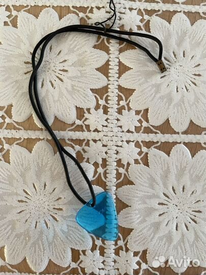 Зарядное устройство Motorola, брелок Nokia