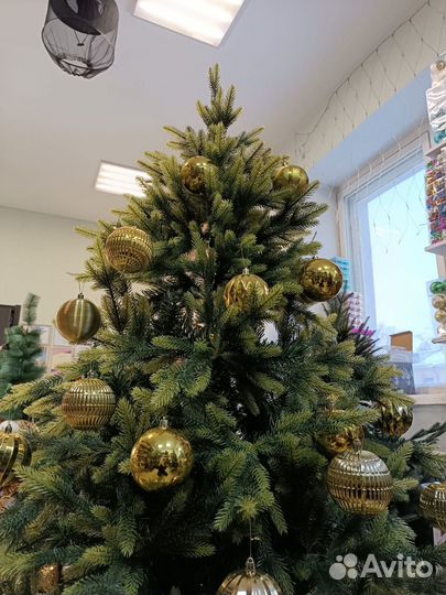 Елка искусственная литая светло - зелёная