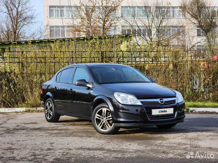 Opel Astra 1.8 МТ, 2010, 56 000 км