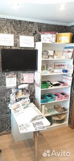 Маникюр, педикюр, брови на дому