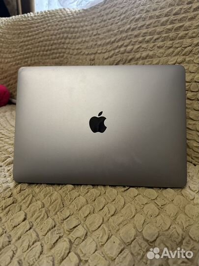 Macbook pro 13 2020 i5 16gb 512