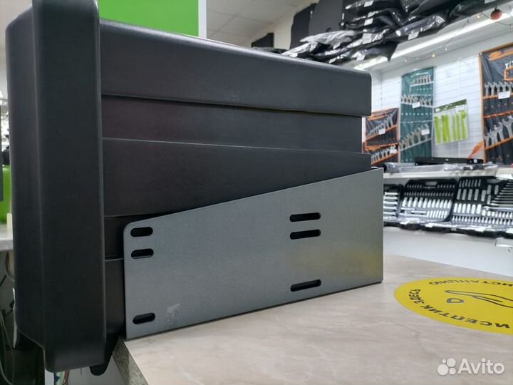 Кронштейн крепления инструментального ящика Daken