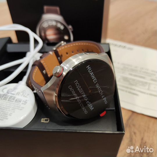 Смарт-часы Huawei Watch 4 Pro