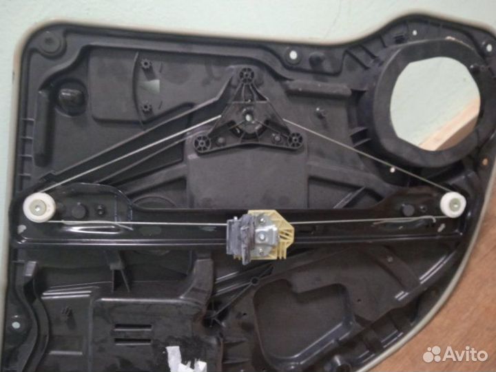 Стеклоподъемник задний правый Mercedes Gls-Class