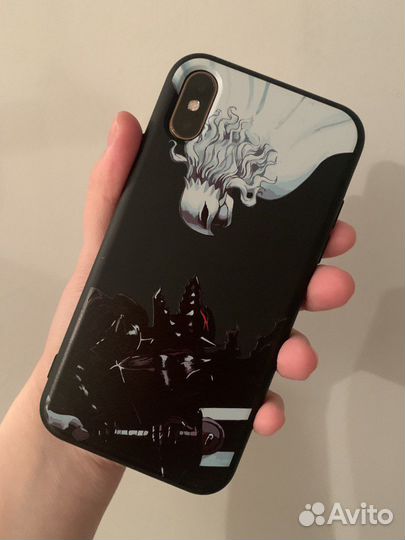 Чехлы на iPhone X/XS