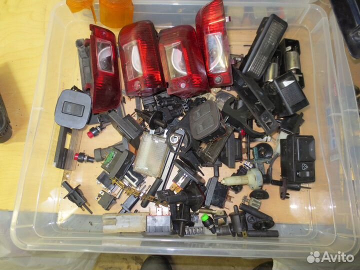 Альфа Ромео 164 пластмасса салона