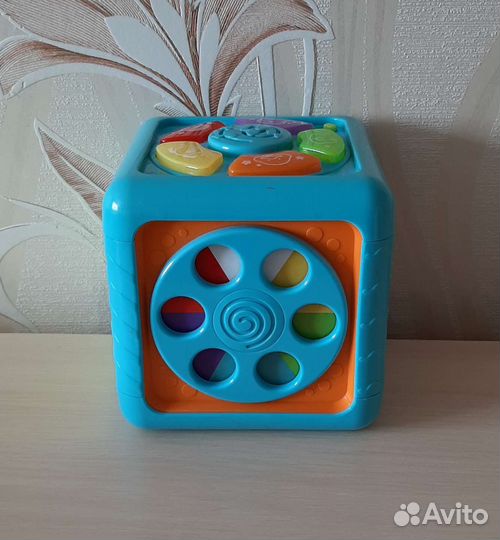 Развивающий кубик с 6 месяцев
