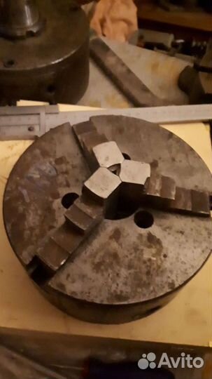 Токарный патрон 160мм