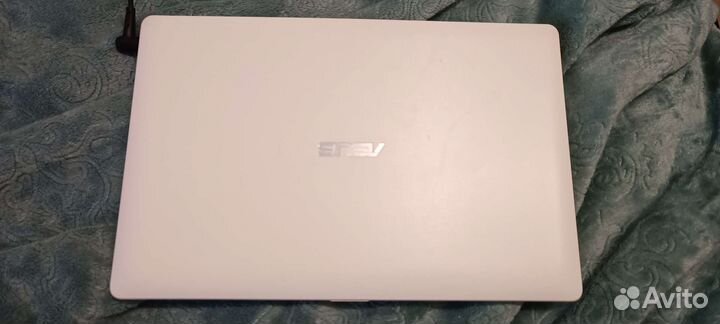 Нетбук asus