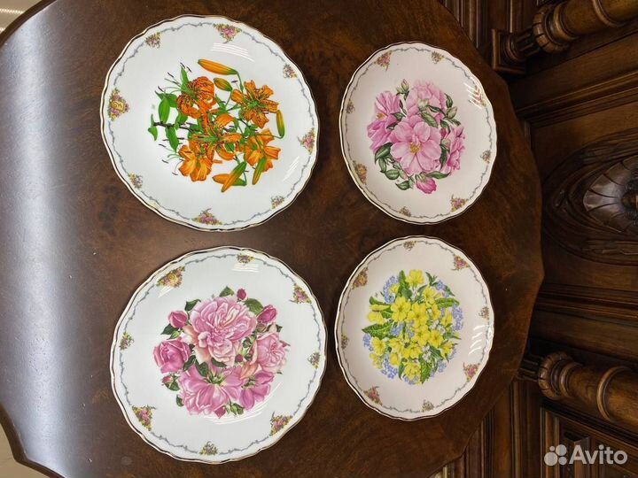 Коллекционные тарелки Royal Albert