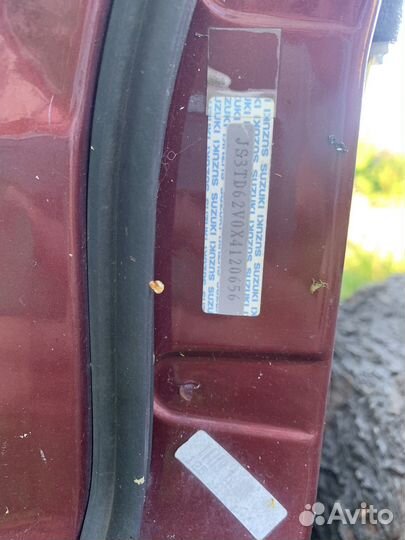 Передняя левая дверь suzuki grand vitara