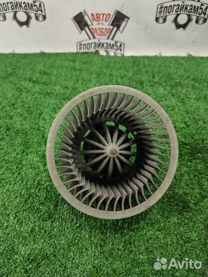 Мотор печки Skoda Fabia 5J2 BXW 2007