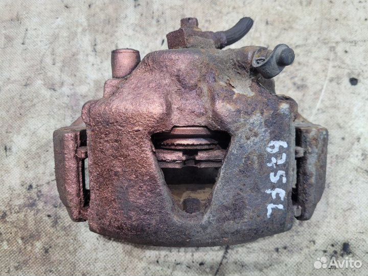 Суппорт передний левый Opel Vectra 86 C18NZ 1991