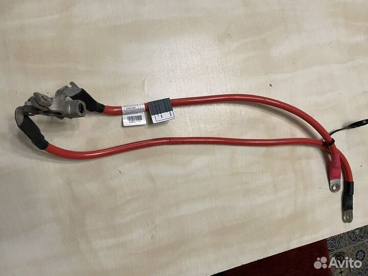 Плюсовая клема на аккумулятор BMW 1 F 20