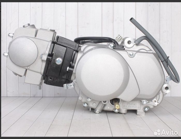 Двигатель YX125 кубов (новый) питбайк