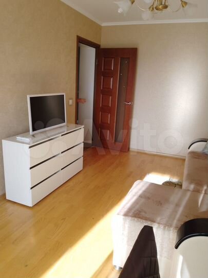 2-к. квартира, 56 м², 4/9 эт.