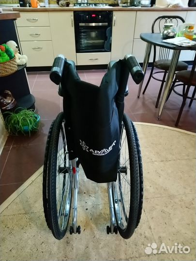 Инвалидная коляска новая