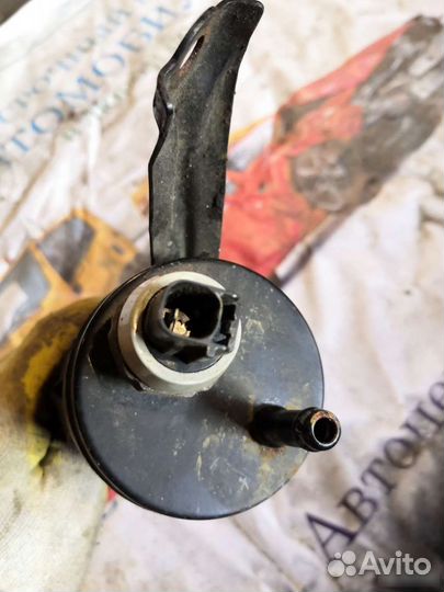 Топливный фильтр Toyota avensis t22