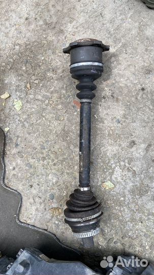 Привод передний левый Volkswagen Passat B5 Audi A4