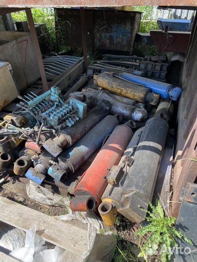 Цилиндр тадано z300