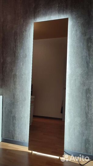 Зеркало настенное (парящее)