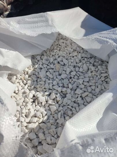 Белая мраморная крошка