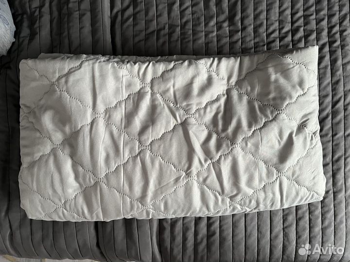 Непромокаемый наматрасник 90х200 новый