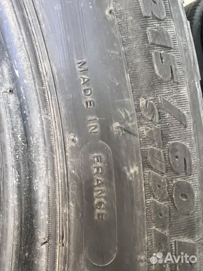 Michelin Latitude X-Ice North 215/60 R17