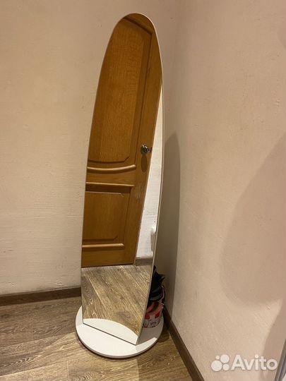 Зеркало напольное