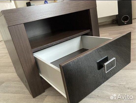 Тумба прикроватная 