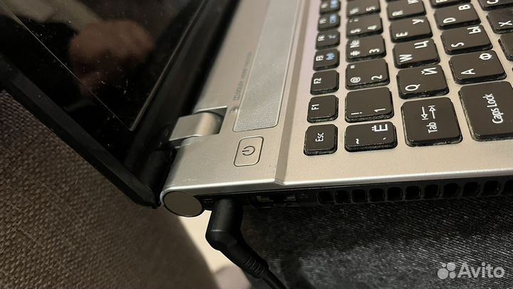 Acer aspire V3 571g