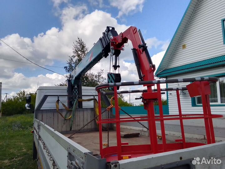 МАЗ 4371W1-432-000 с КМУ, 2013