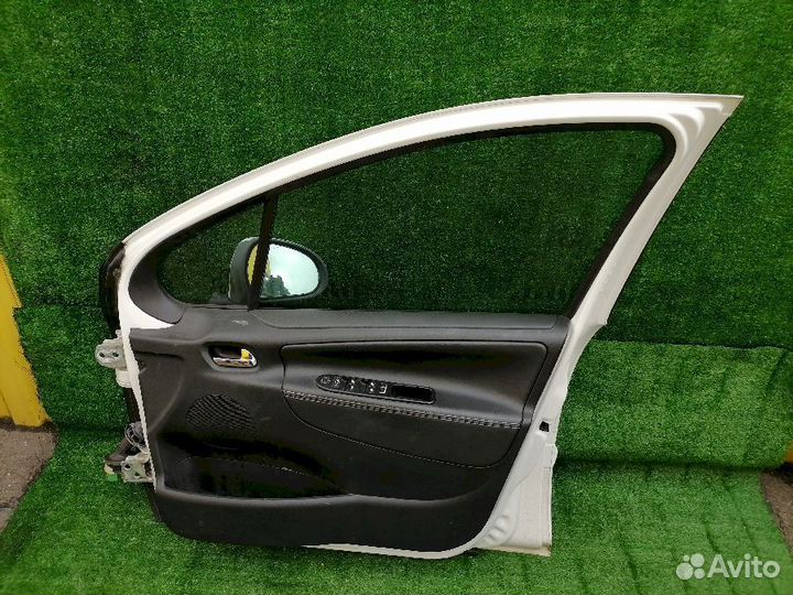 Дверь передняя правая Peugeot 207 WC В сборе