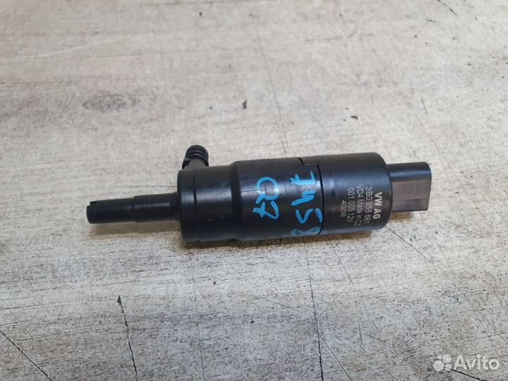 Насос омывателя фар Audi Q7 4L (2005—2009)