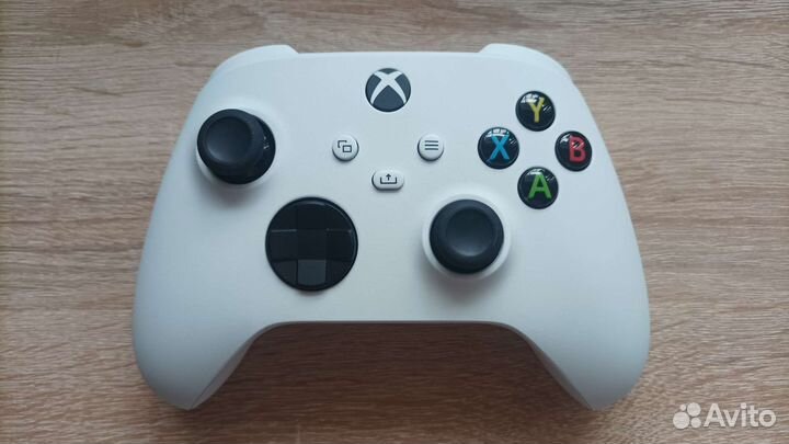 Xbox Series S + гарантия + геймпасс (в описании)