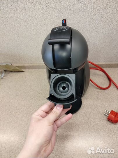 Кофемашинa Nescafe Dolce Gusto