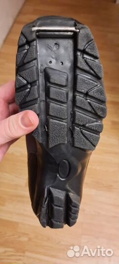 Ботинки лыжные 35 р